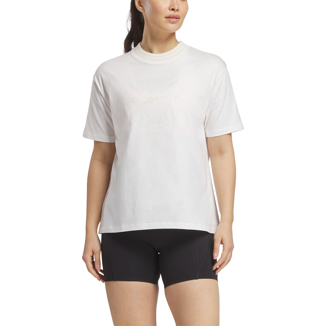 SCP-10925676:100253940_F_Model_eCom.webp