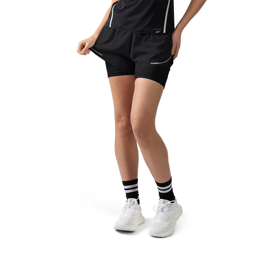 100254736_155503_FR_Model_eCom.webp
