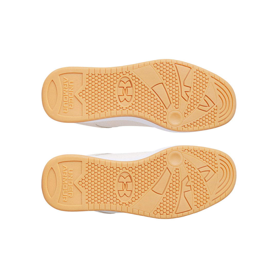 Under Armour Women Official Suede | 3028636-100