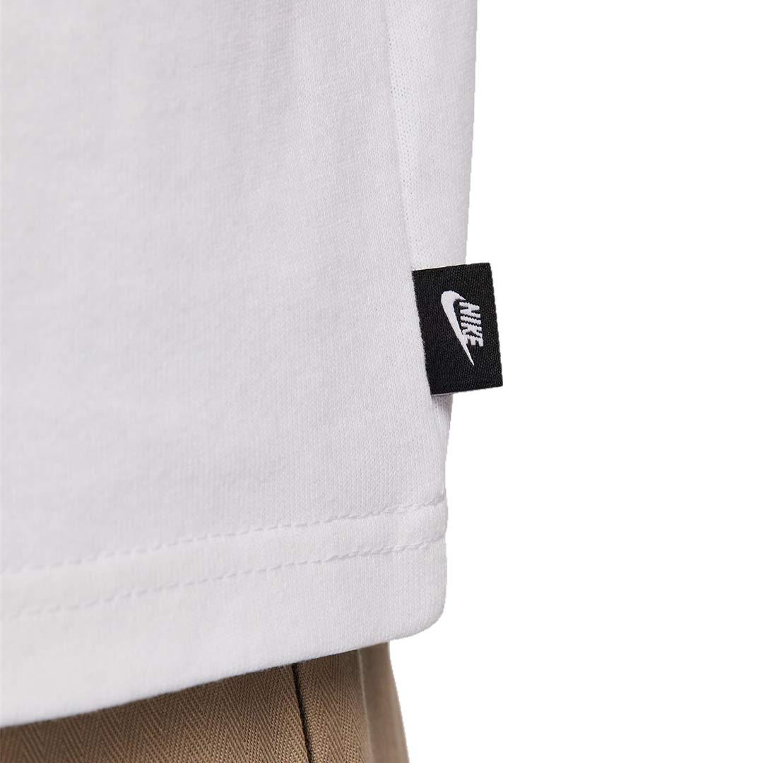 Nike Men Sportswear Premium Essentials T-Shirt | DO7393-101