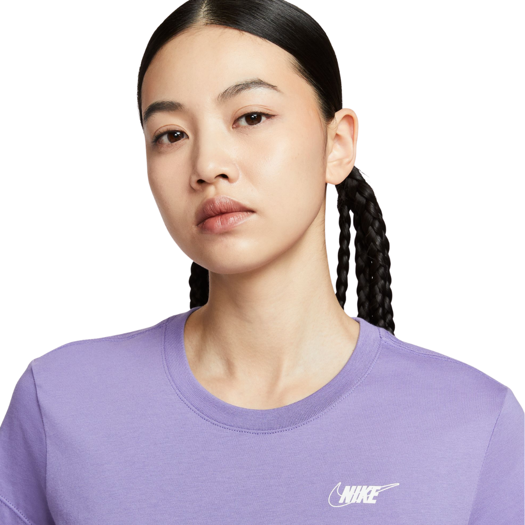 Nike Women Sportswear Club Short-Sleeve Cropped Graphic T-Shirt | HF9457-527