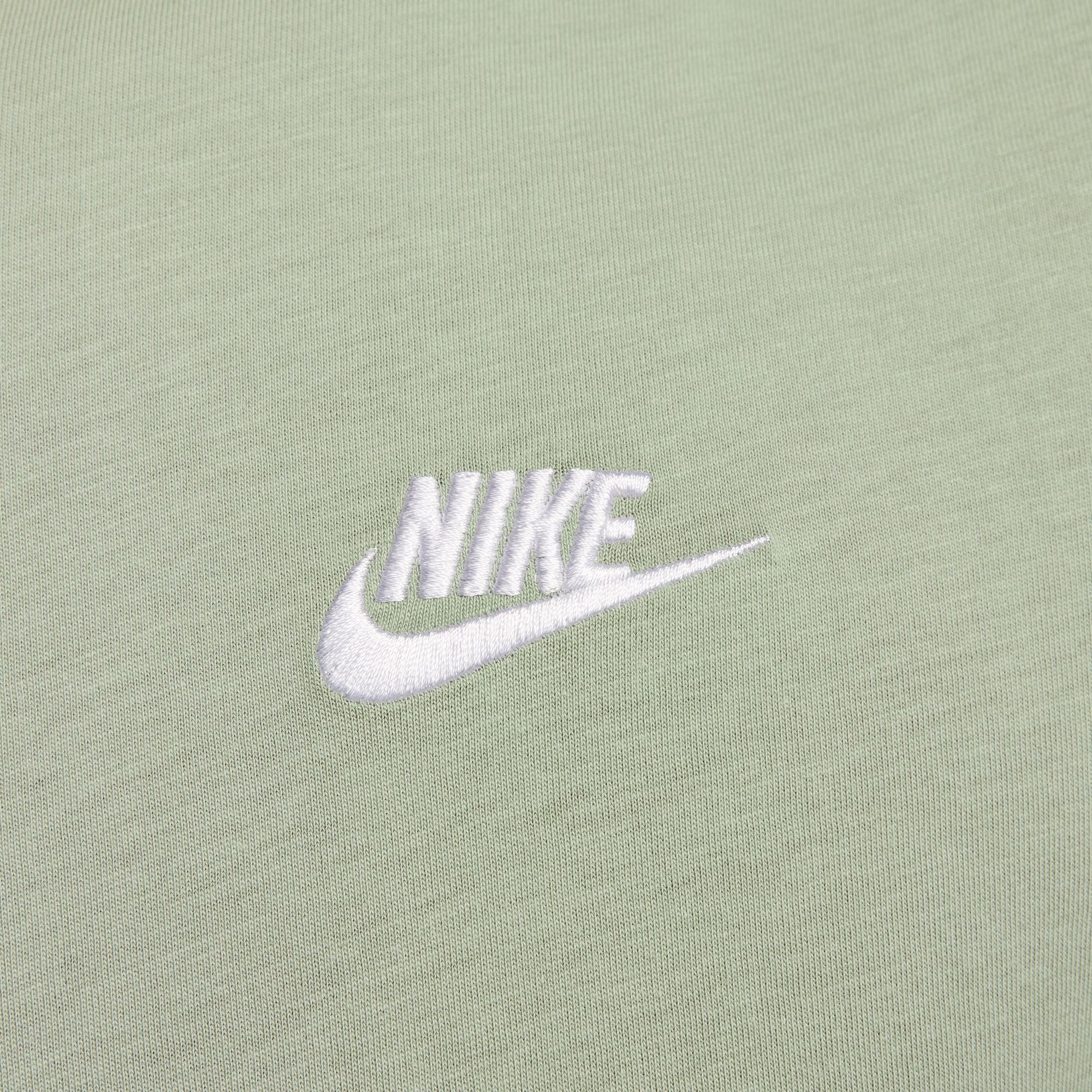 Nike Men Sportswear Club T-Shirt | AR4999-371