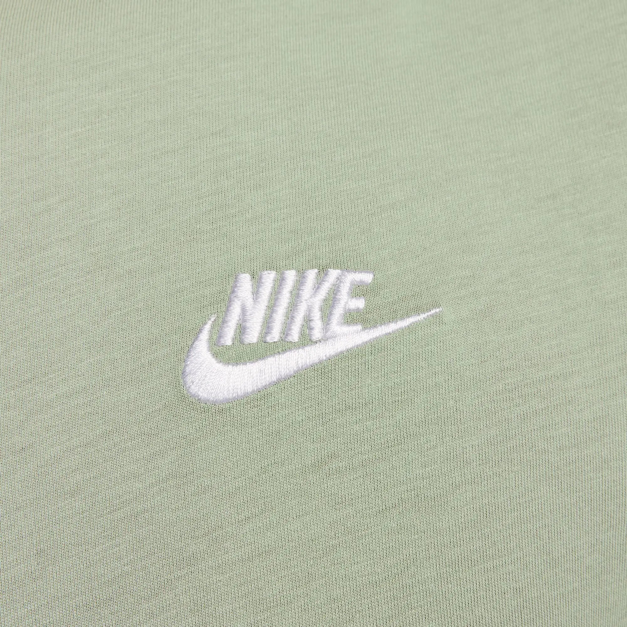 Nike Men Sportswear Club T-Shirt | AR4999-371
