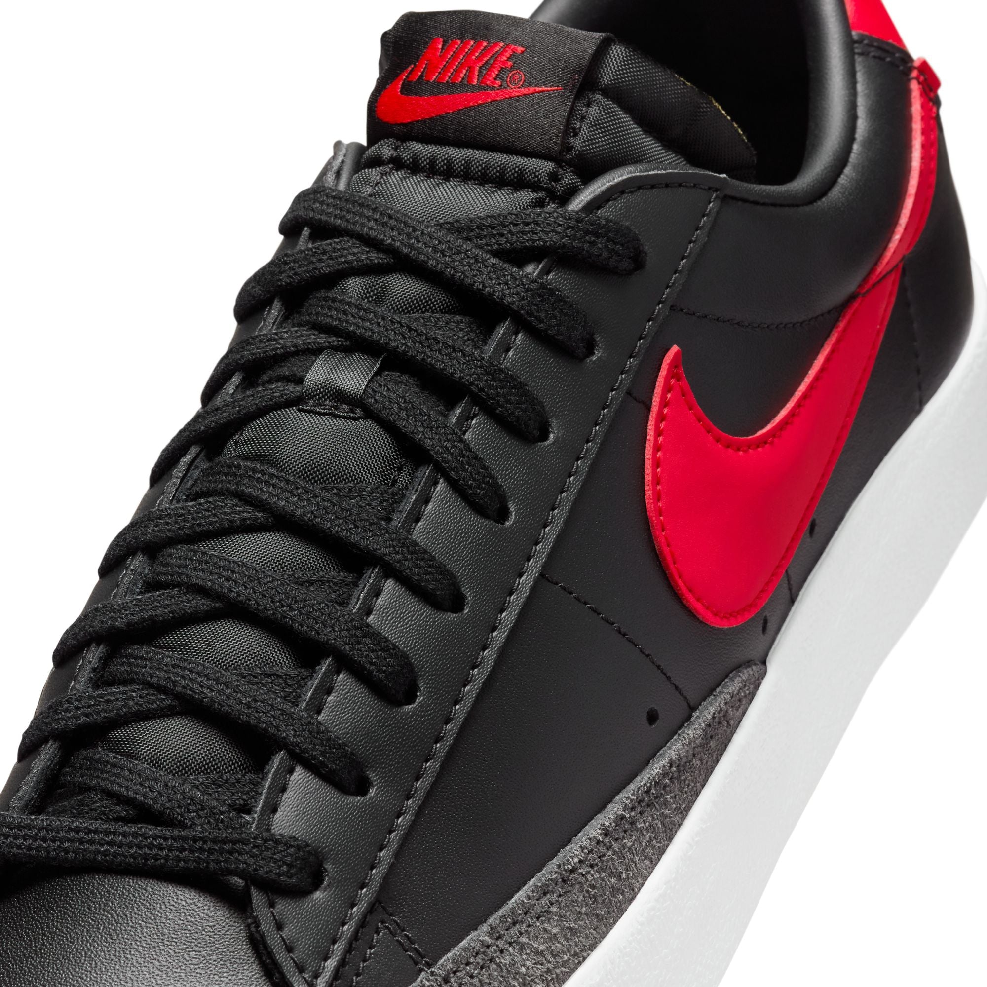 Nike Men Blazer Low '77 Vintage Shoes | DA6364-002