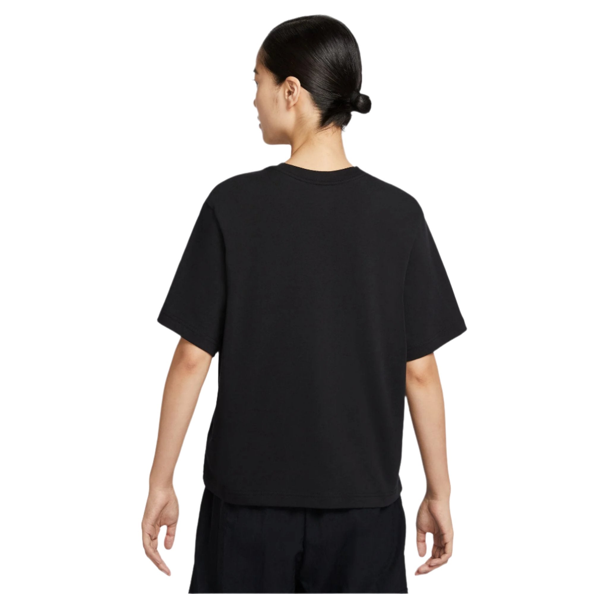 Nike Women Sportswear Essential Boxy T-Shirt | DD1238-010