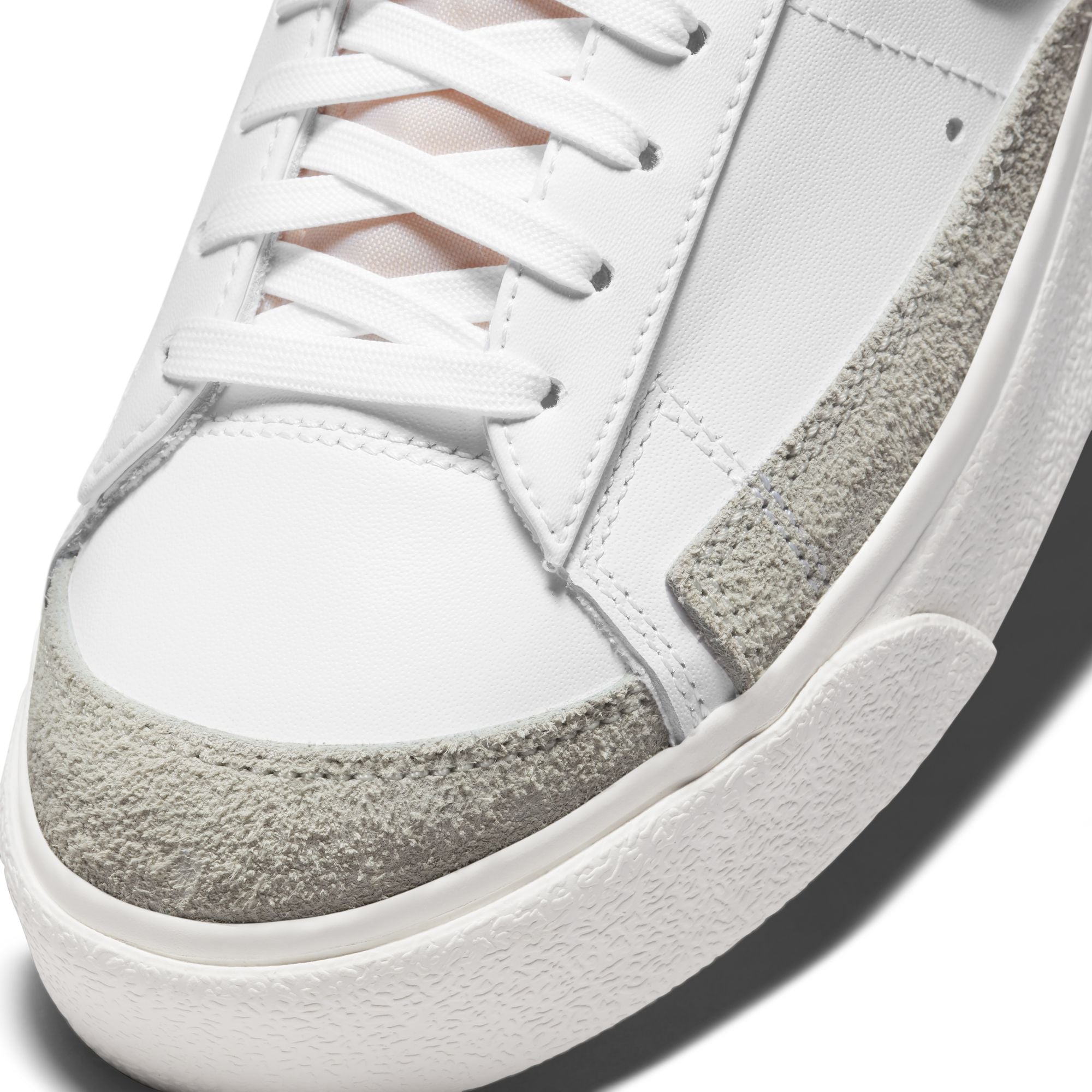 Nike Women Blazer Low Platform Shoes | DJ0292-101