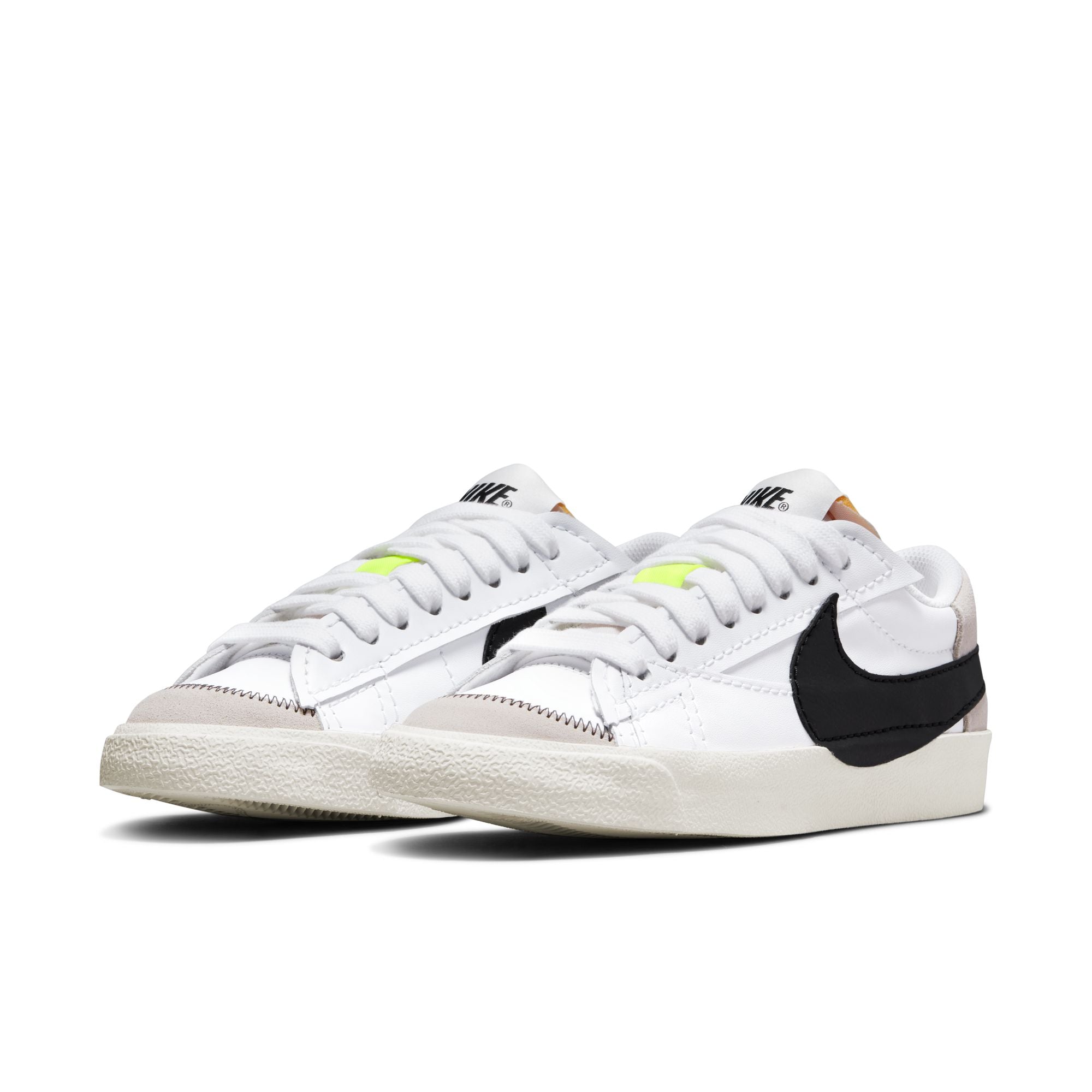 Nike Women Blazer Low '77 Jumbo Shoes | DQ1470-101