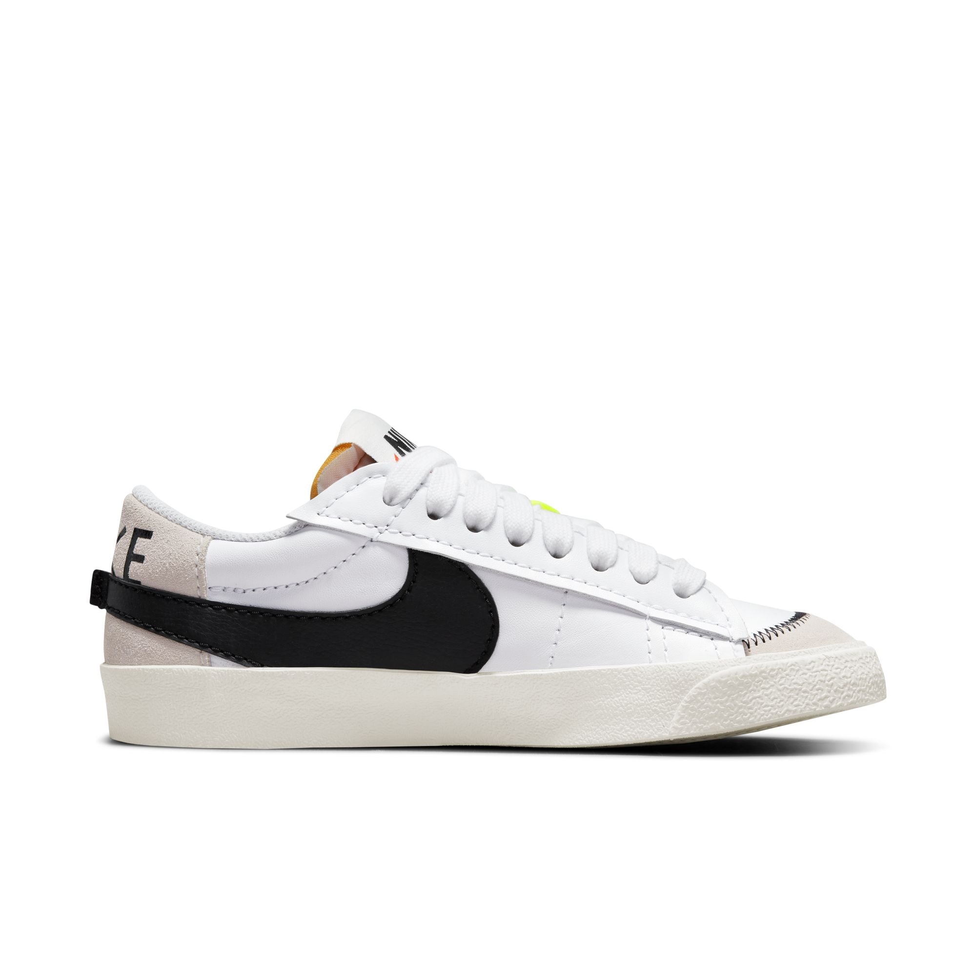 Nike Women Blazer Low '77 Jumbo Shoes | DQ1470-101