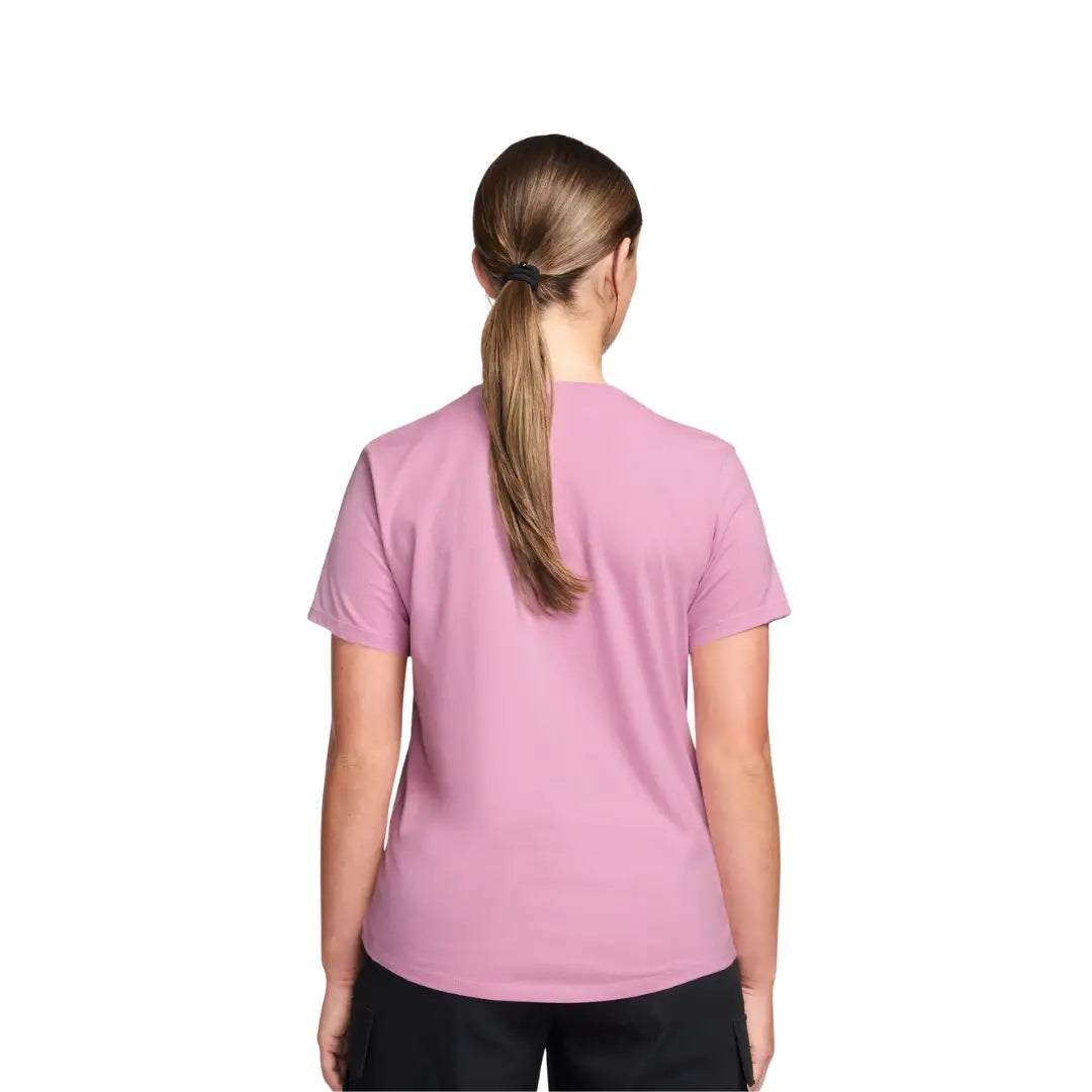 Nike Women Sportswear Club Essentials T-Shirt | DX7903-621
