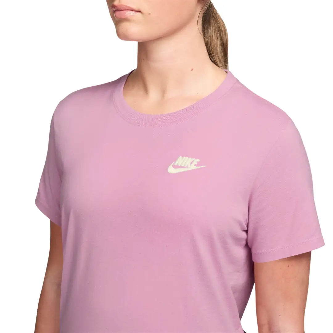 Nike Women Sportswear Club Essentials T-Shirt | DX7903-621