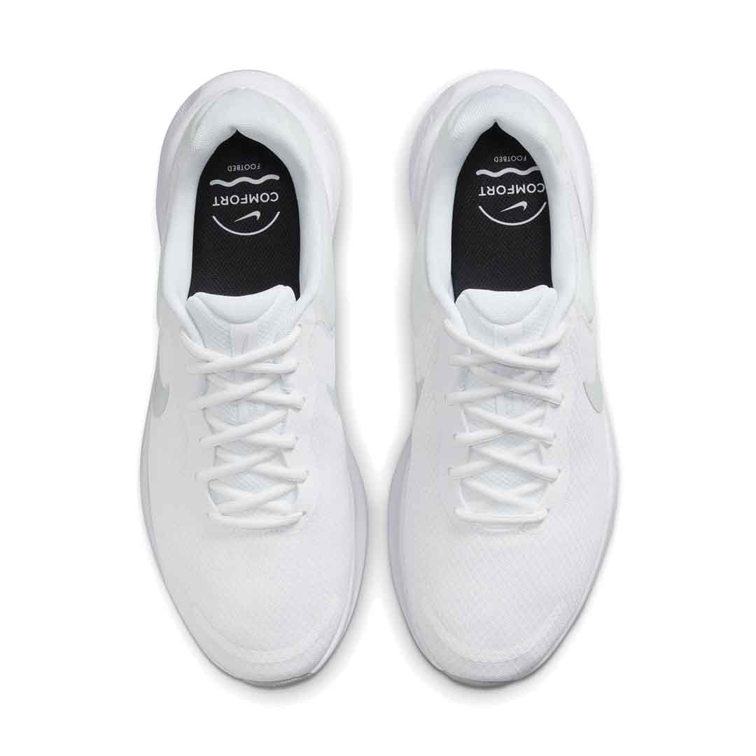 Nike Men Revolution 7