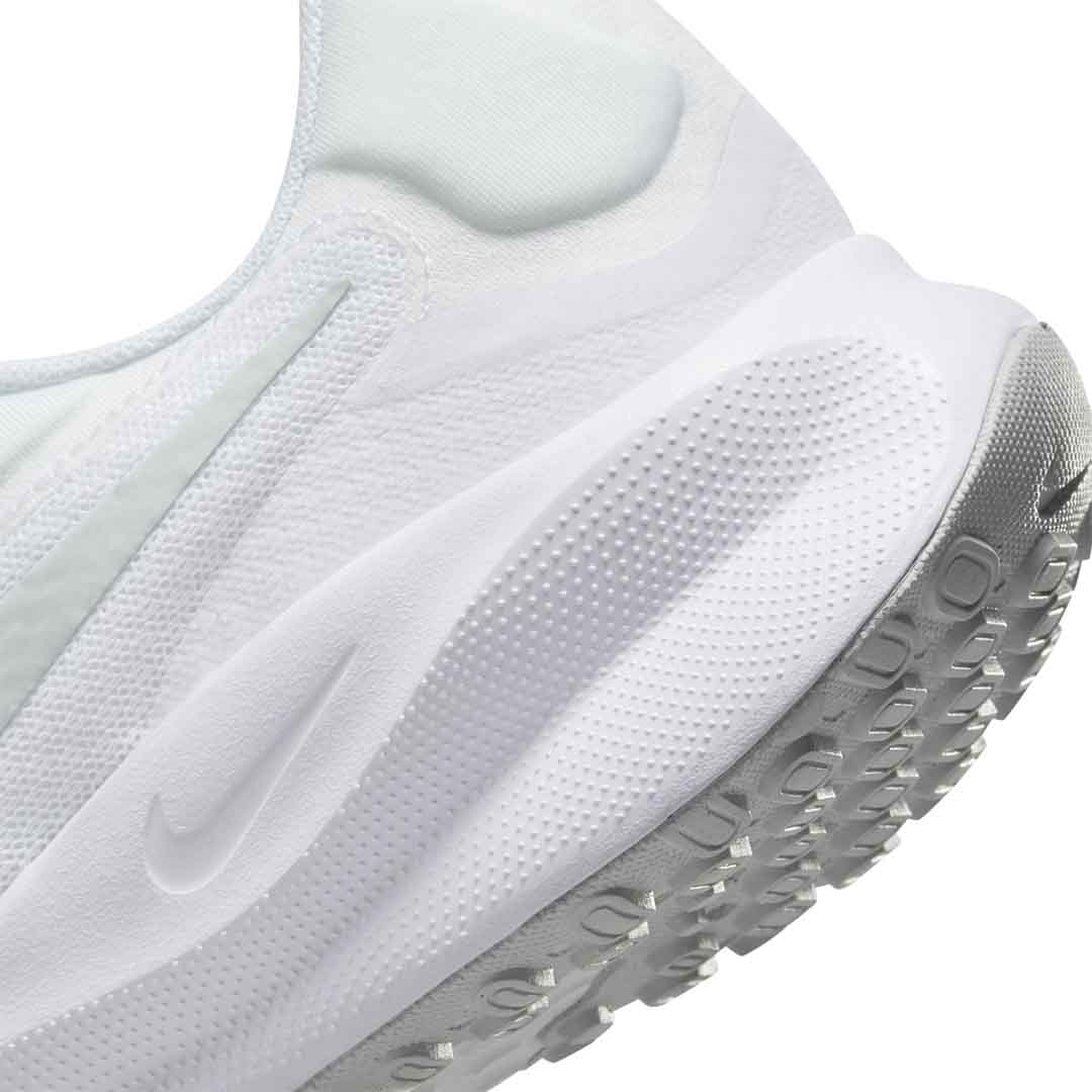 Nike Men Revolution 7