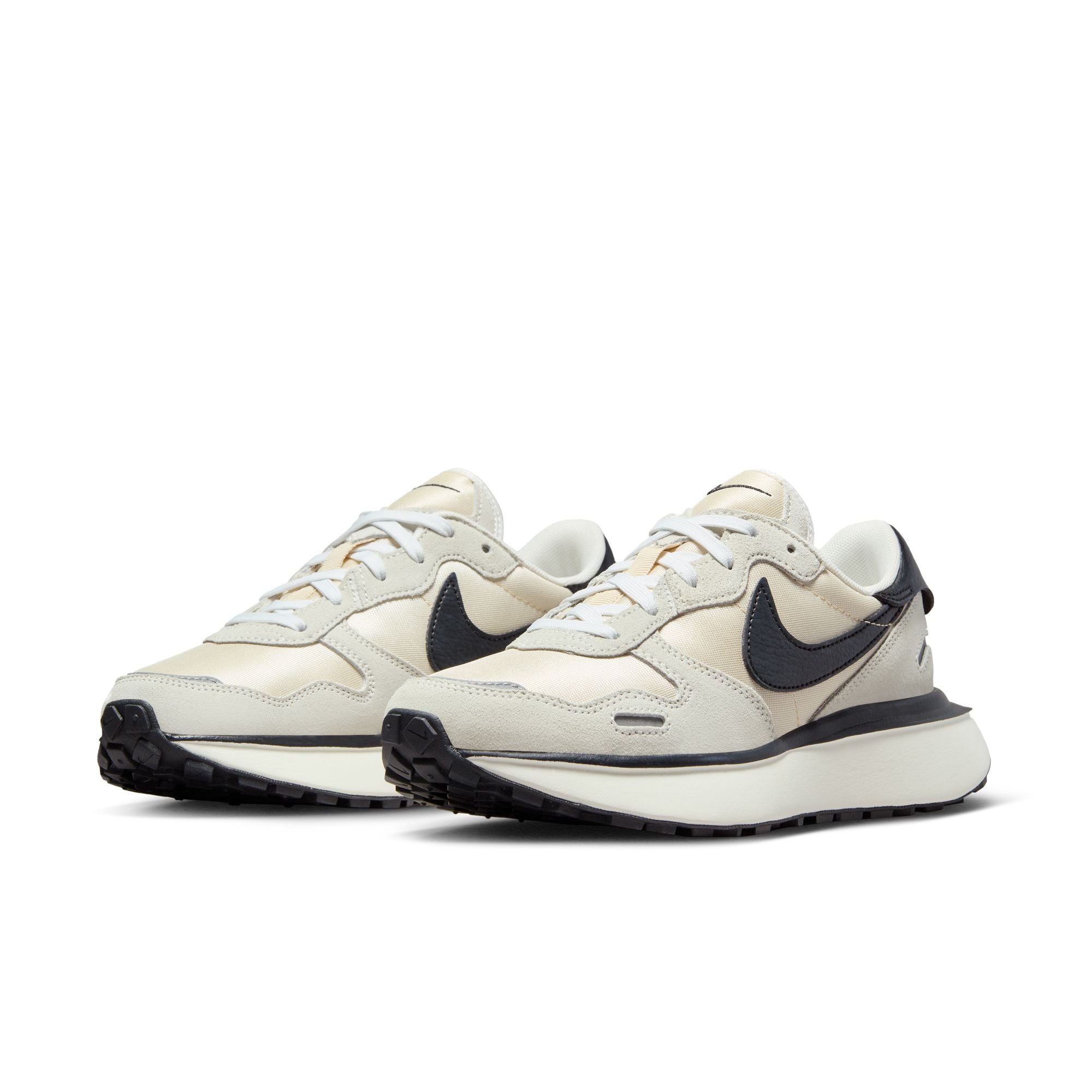 Nike Women Phoenix Waffle Shoes | FD2196-100