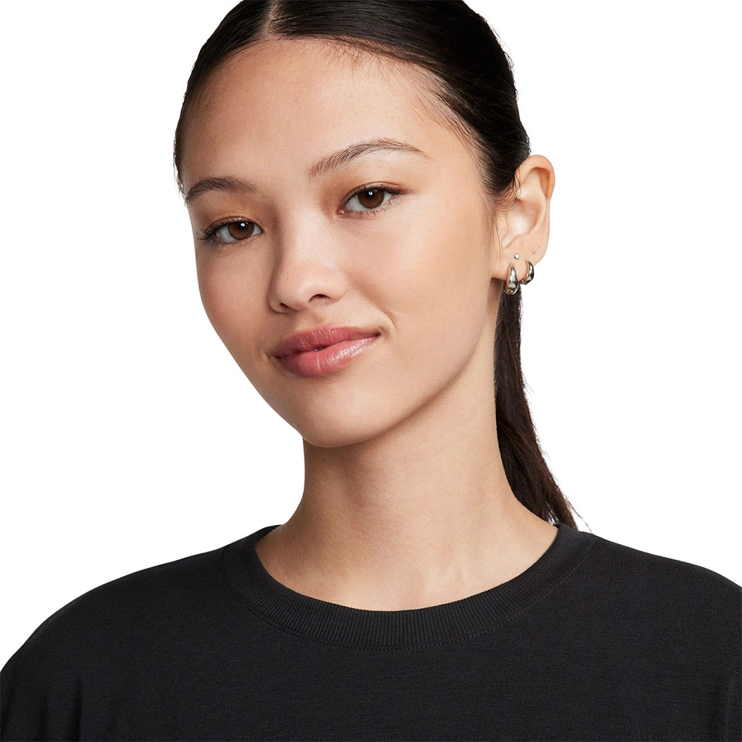 Nike Women One Relaxed Dri-FIT Short-Sleeve Top | FN2815-010