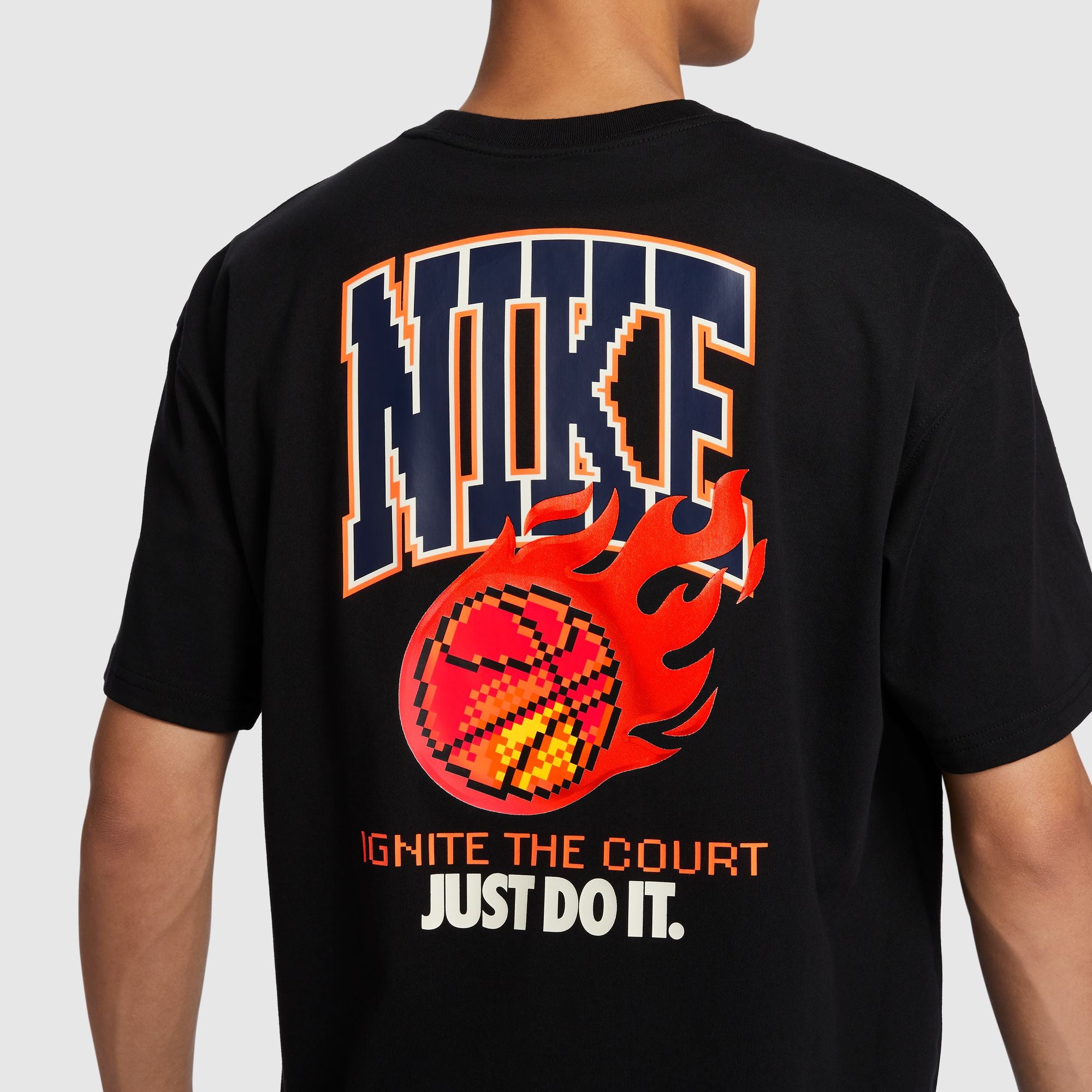 Nike Men Max90 Basketball T-Shirt | FZ8082-010