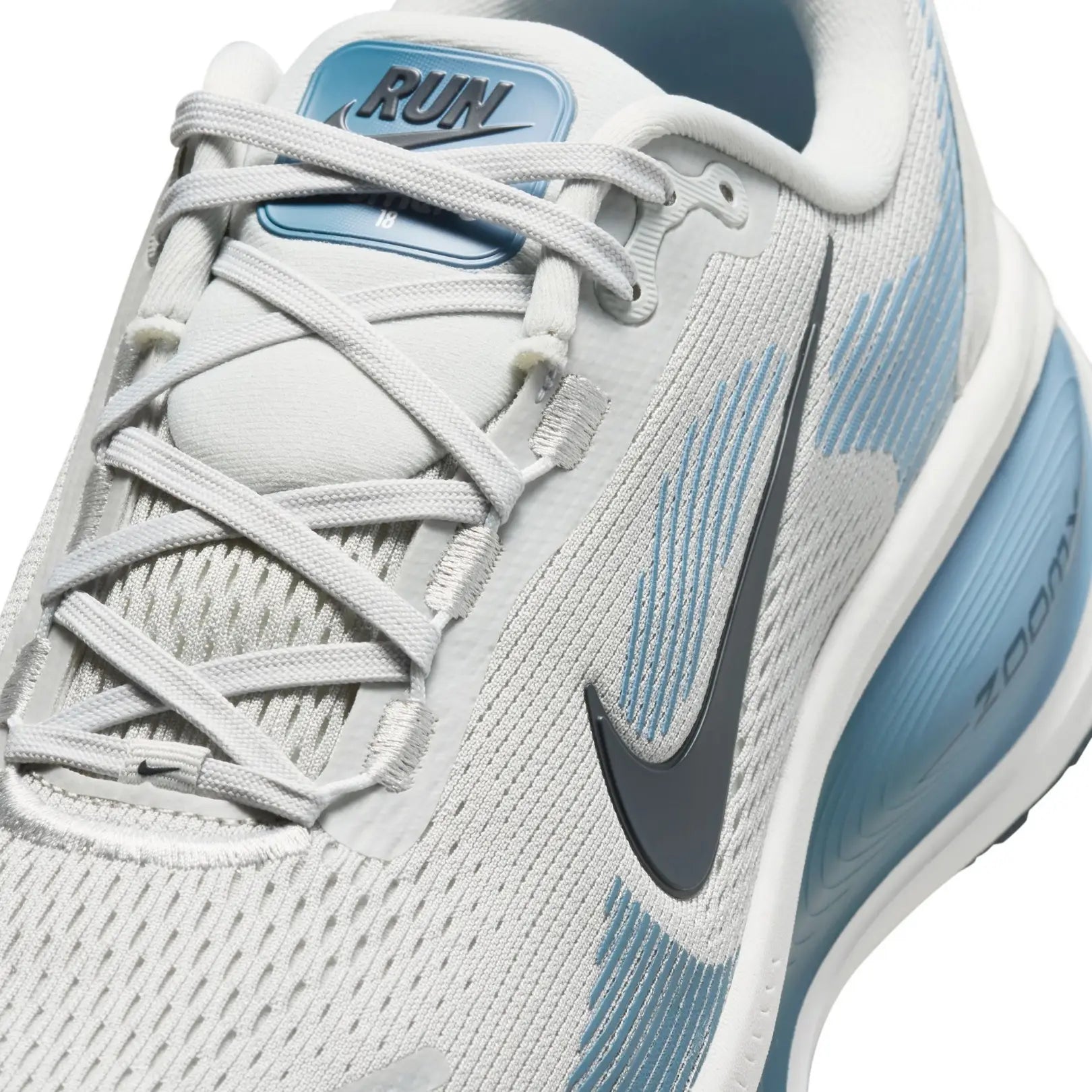 Nike Men Vomero 18 Road Running Shoes | HM6803-015