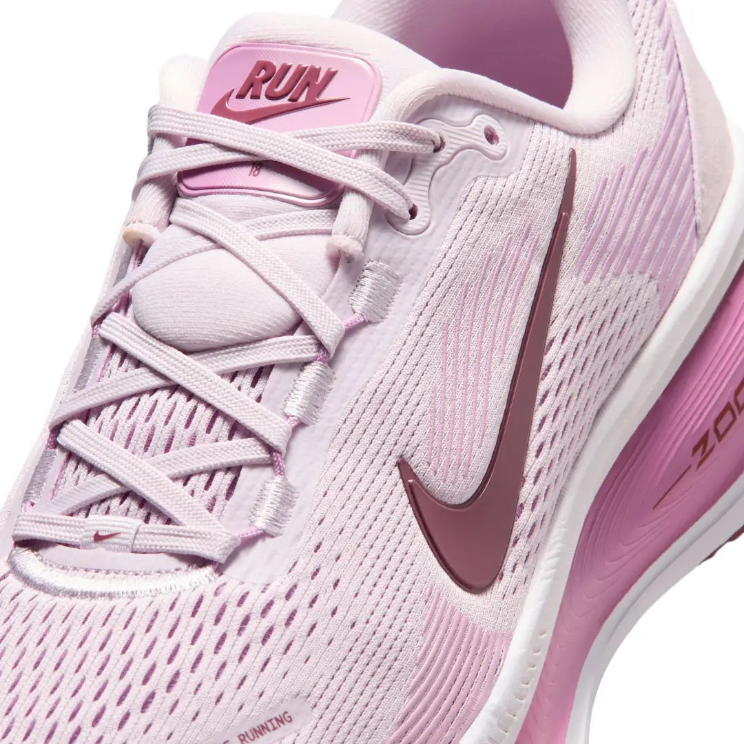 Nike Women Vomero 18 Road Running Shoes | HM6804-500