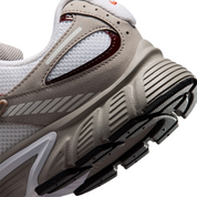 Nike Men V5 RNR Shoes | IW1243-100