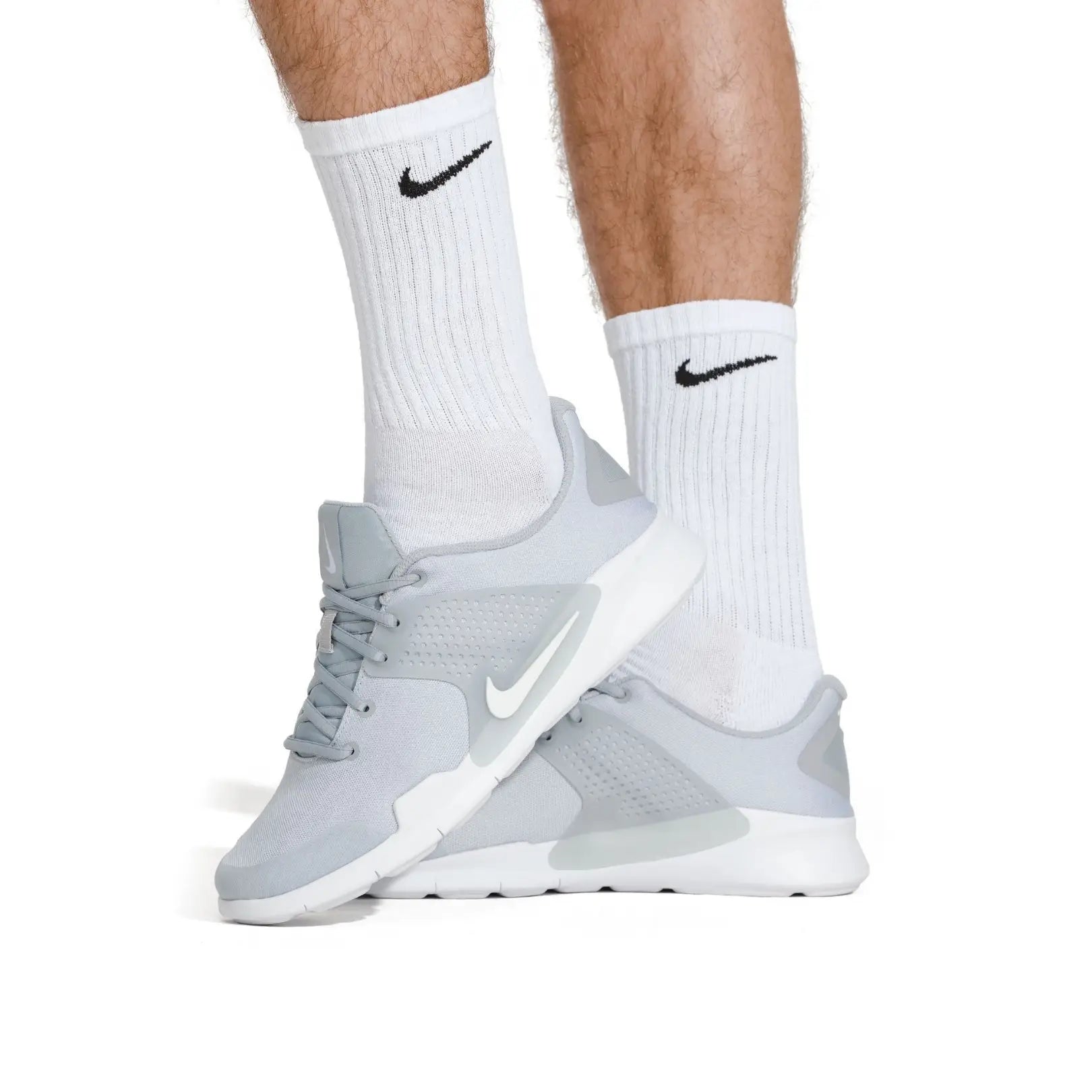 Nike Men Everyday Cushioned Training Crew Socks (6 Pairs) | SX7666-100