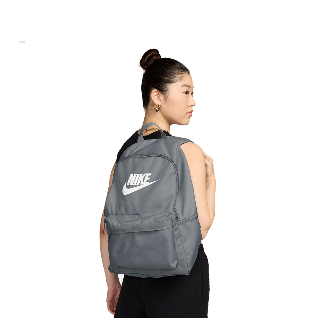 Nike Heritage Backpack 25L | DC4244-063
