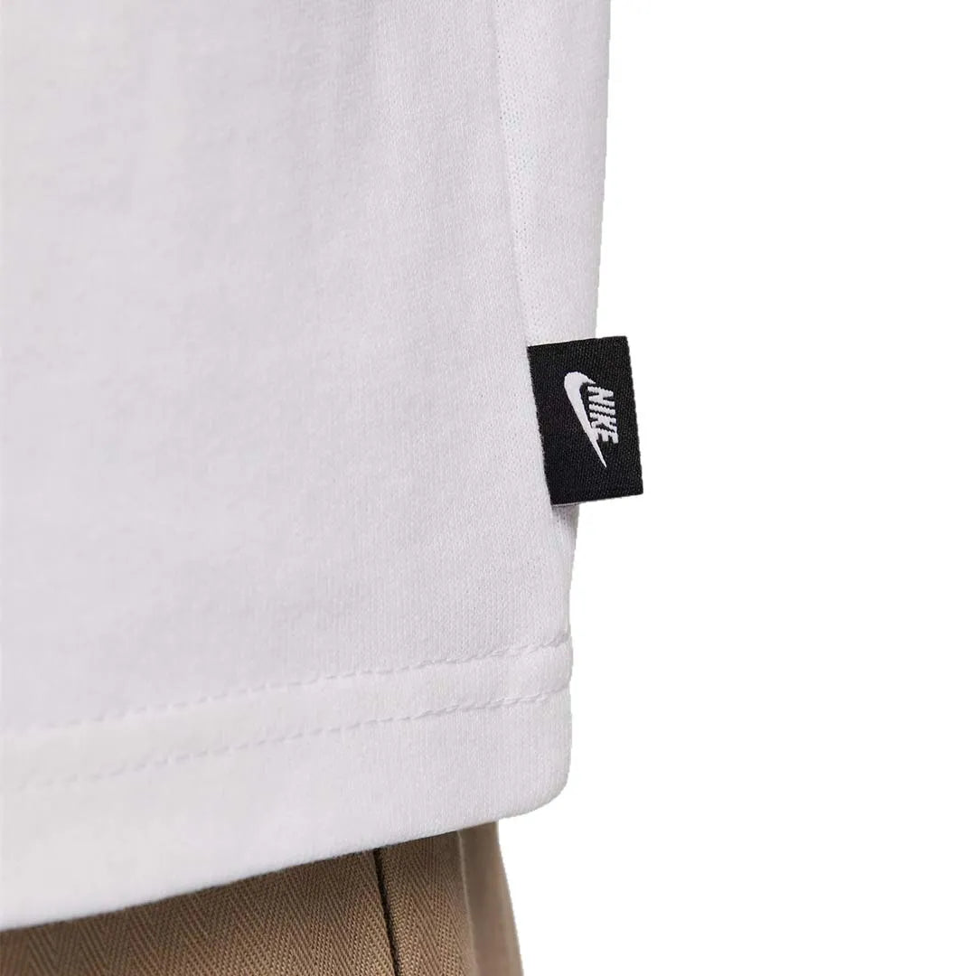 Nike Men Sportswear Premium Essentials T-Shirt | DO7393-101