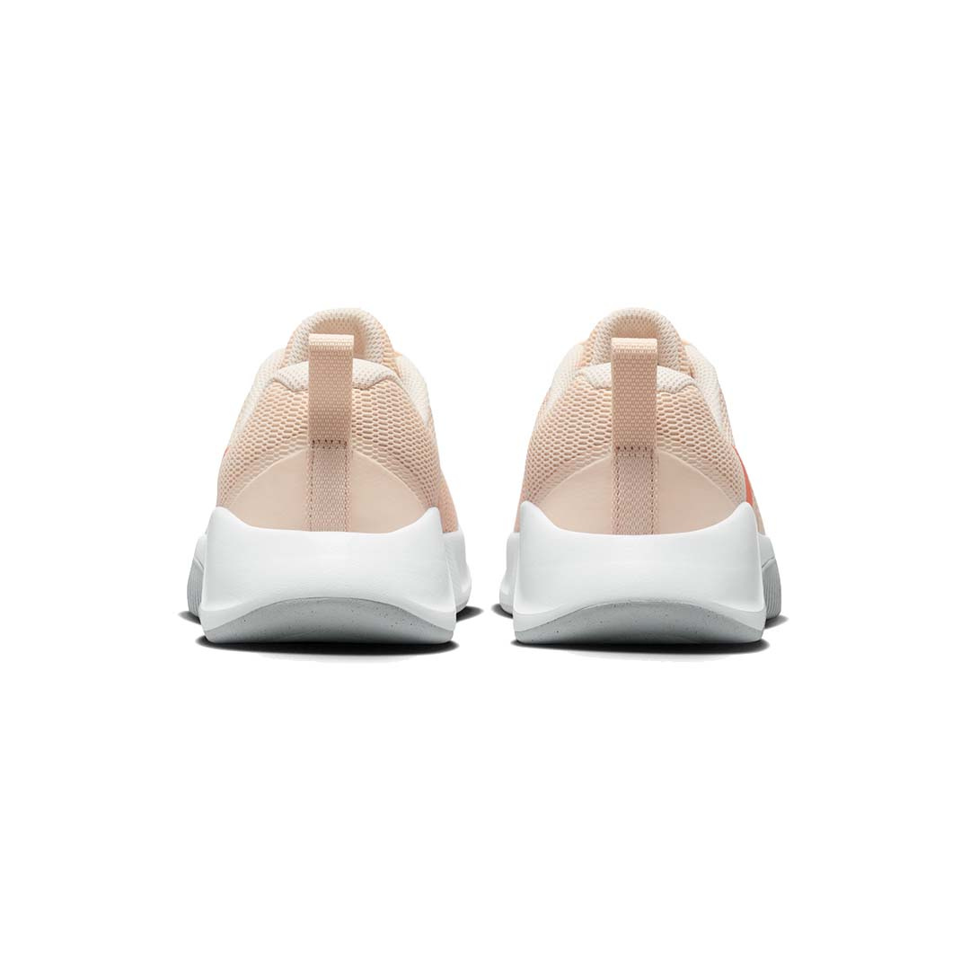 Nike Women MC Trainer 3 | FQ1830-800
