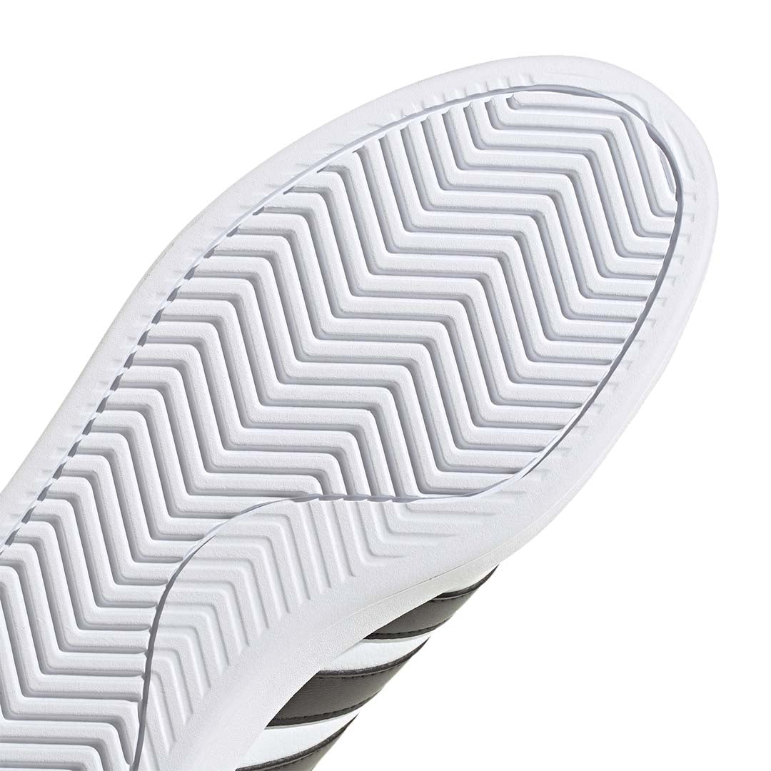 SCP-10720843:GW9195_9_FOOTWEAR_Photography_Detail_View_2_grey.webp