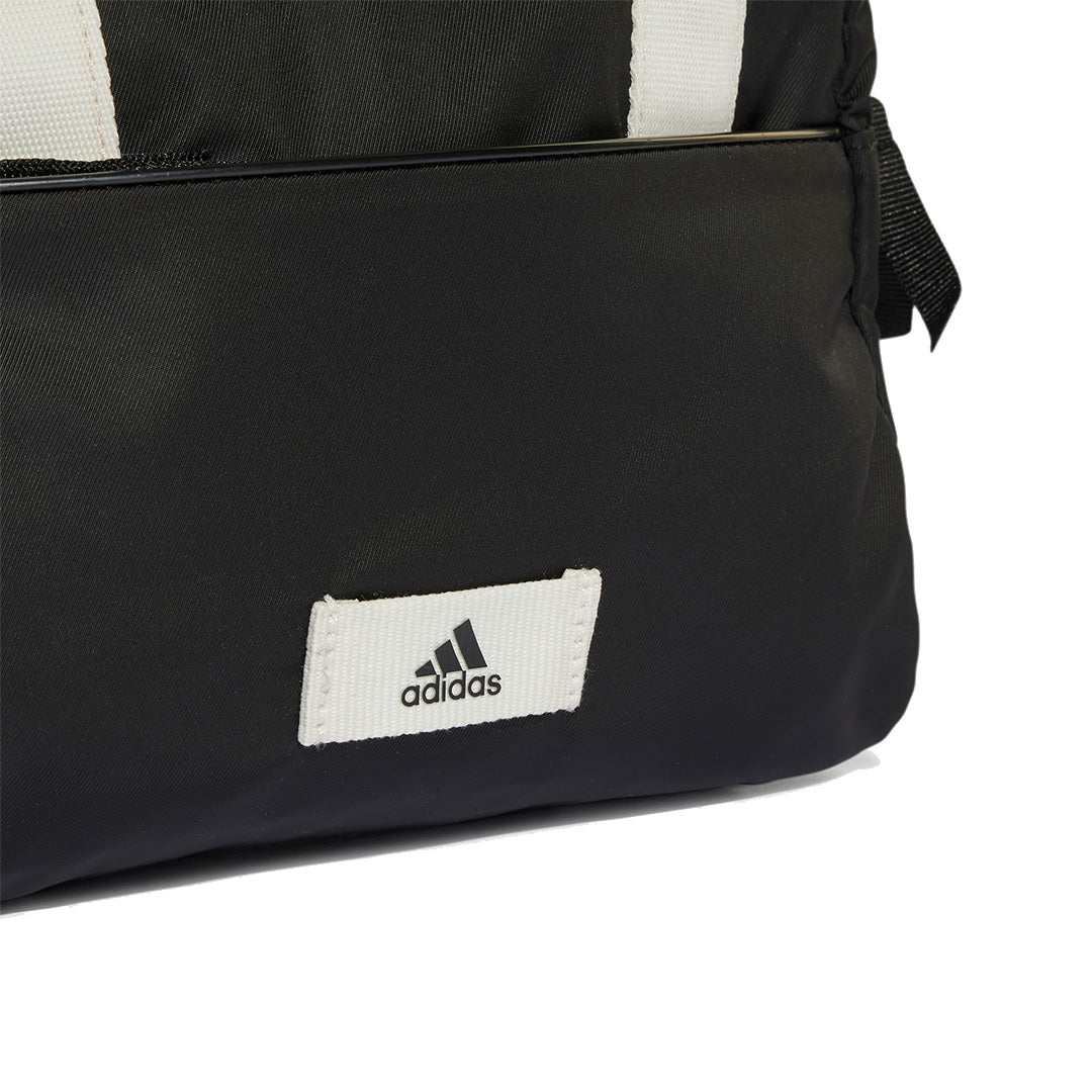 adidas Black Classic Twist Shoulder Bag | HT2443