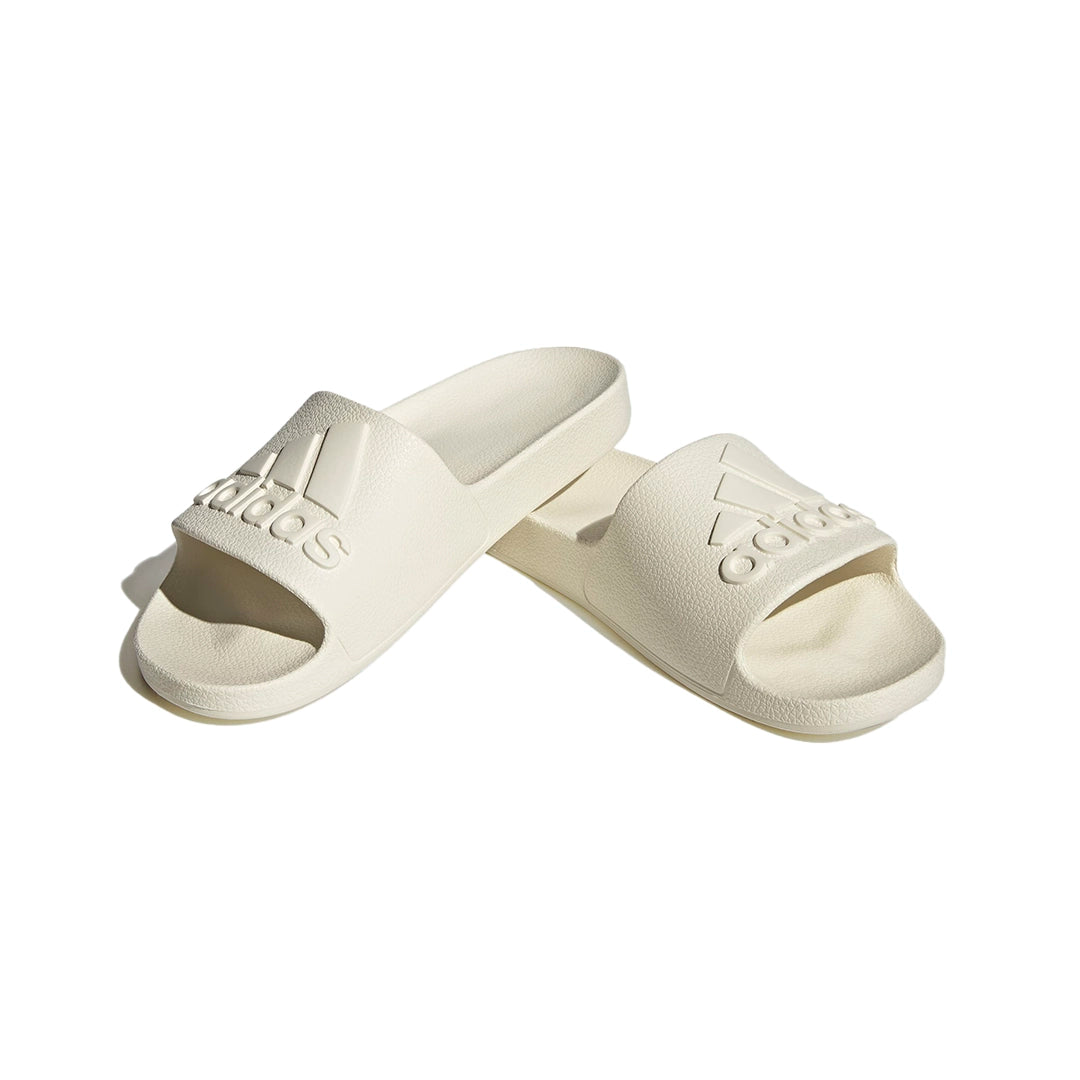 SCP-10742748:IF7370_6_FOOTWEAR_Photography_Front_Lateral_Top_View_grey.webp