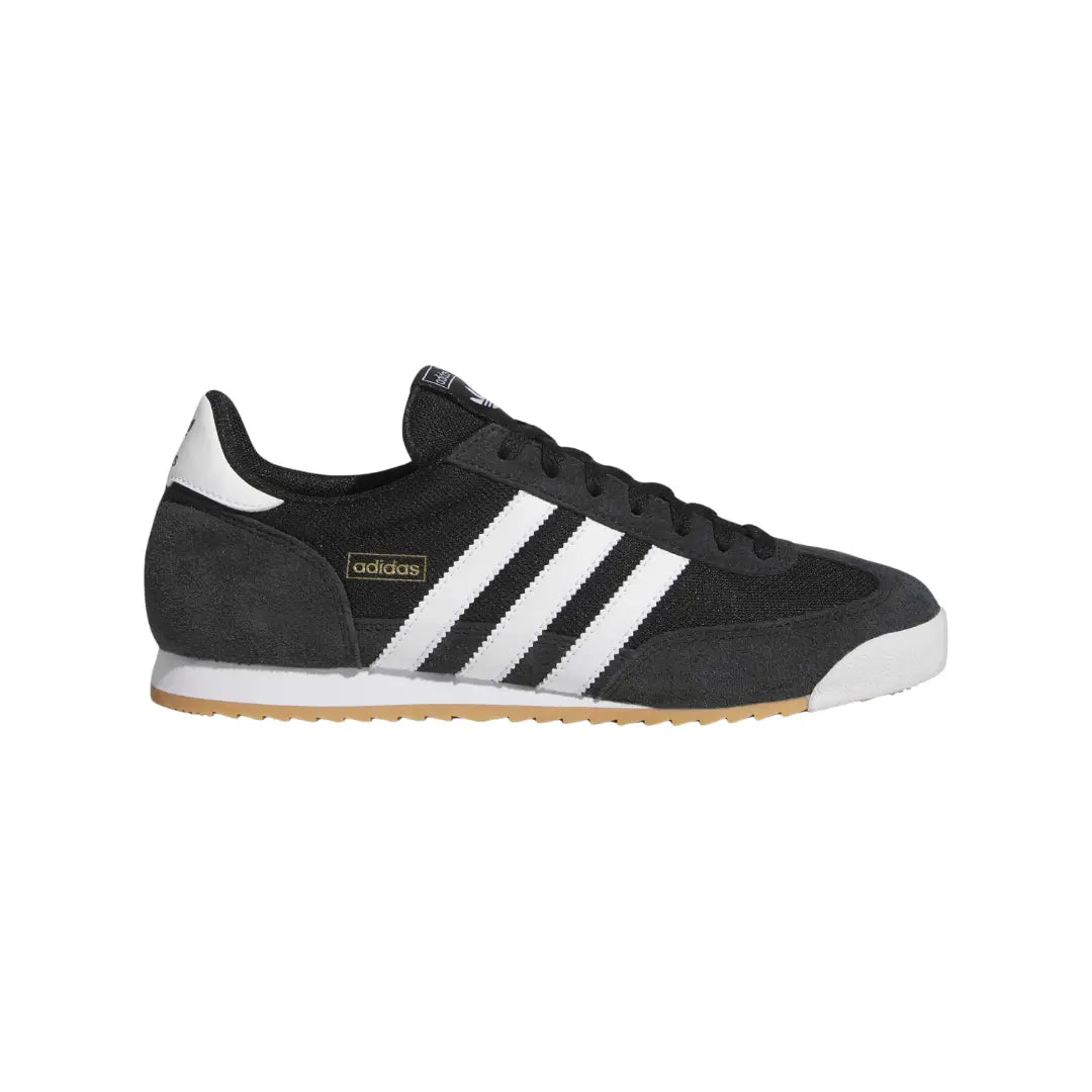 IH1324_1_FOOTWEAR_Photography_SideLateralCenterView_grey.webp