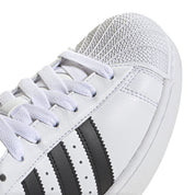 SCP-10826981:IH8659_8_FOOTWEAR_Photography_Detail_View_1_grey.webp