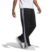 SCP-10697263:IJ7055_5_APPAREL_On_Model_Walking_View_grey.webp