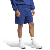 SCP-10823901:IS6910_5_APPAREL_On_Model_Walking_View_grey.webp