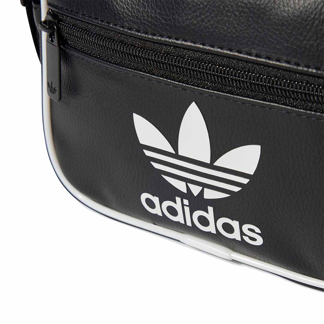 adidas  Adicolor Classic Mini Airliner Bag | IT7598