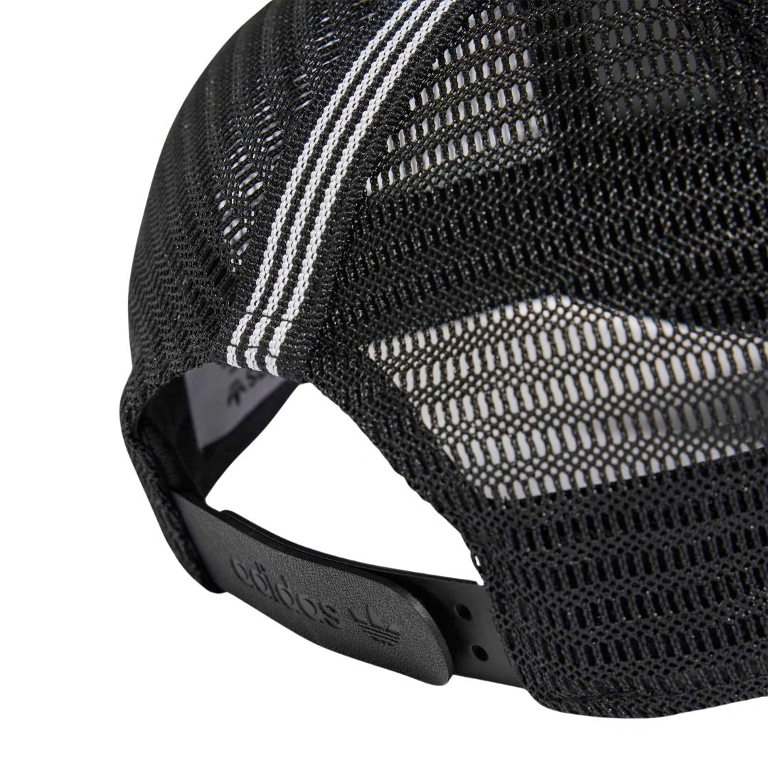 adidas Unisex Curved Trucker | JC6038