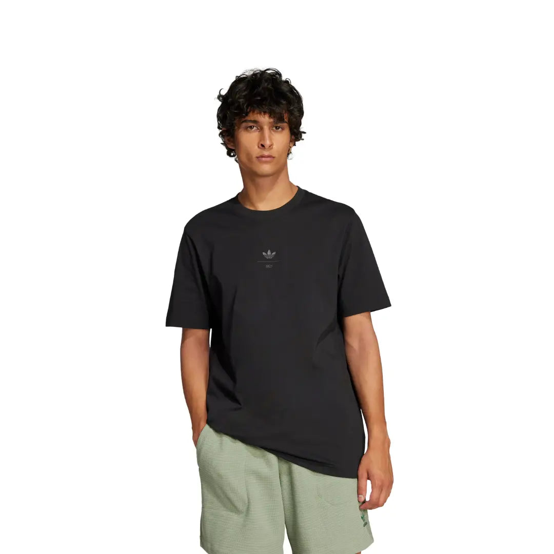 JD0664_2_APPAREL_OnModel_StandardView_grey.webp
