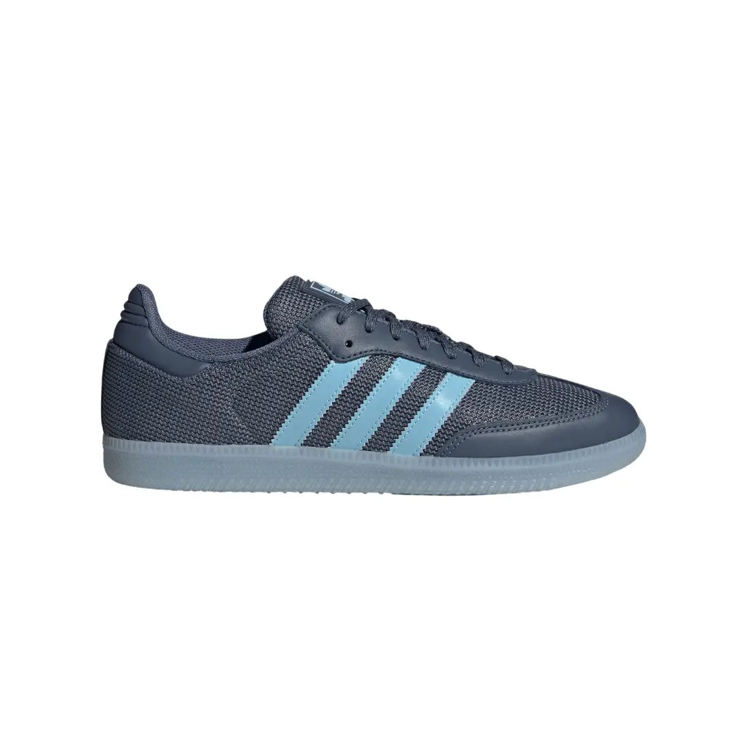 JR0900_1_FOOTWEAR_Photography_SideLateralCenterView_grey.webp