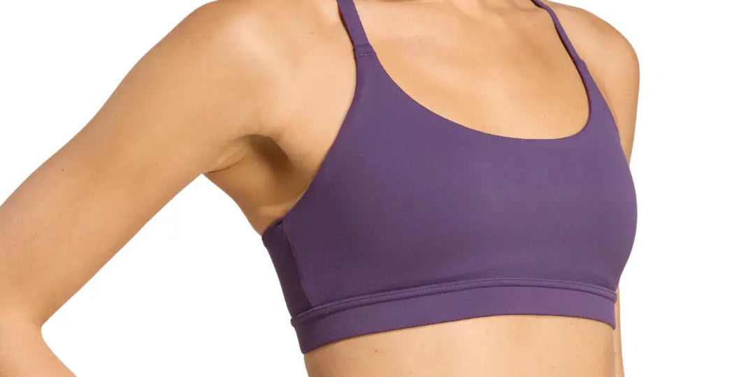 JW5138_6_APPAREL_OnModel_DetailView1_grey.webp