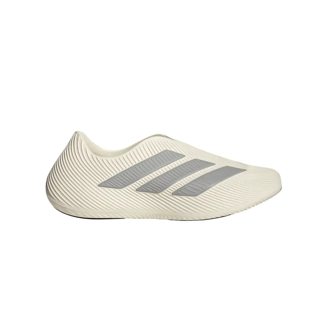 KH6427_1_FOOTWEAR_Photography_SideLateralCenterView_transparent.webp