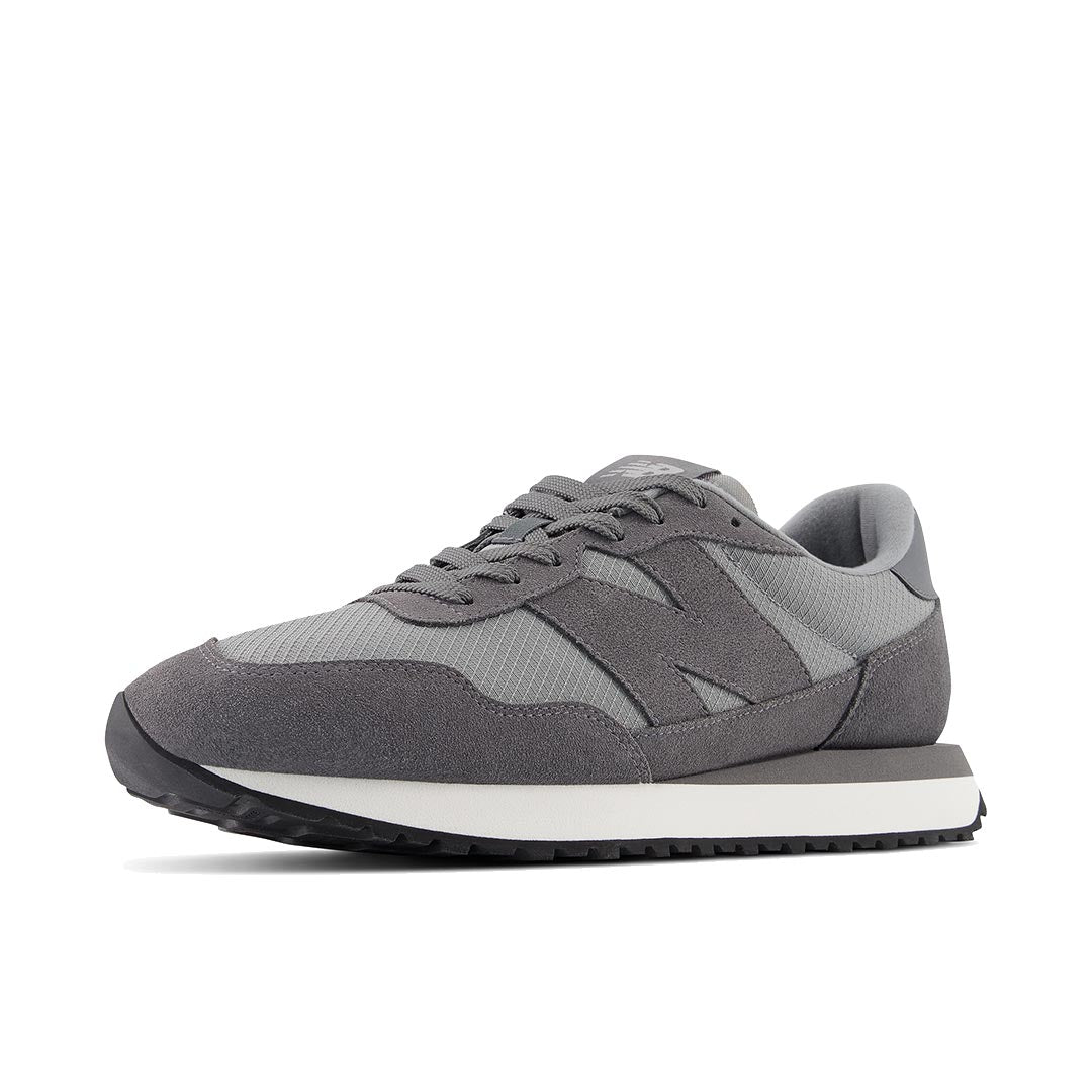 New Balance Men 237 / Lights Out | MS237DN – Sports Central