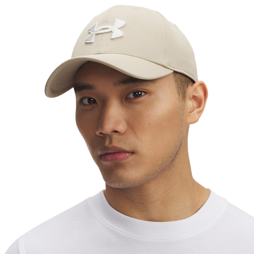 Under Armour Men Blitzing Low Stretch Fit Cap | 1376700-299